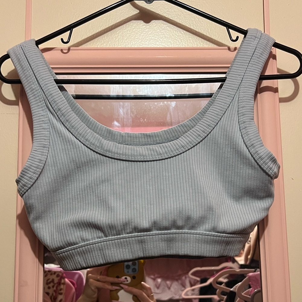 ALO Yoga Wellness Sports Bra in Chalk Blue Small
